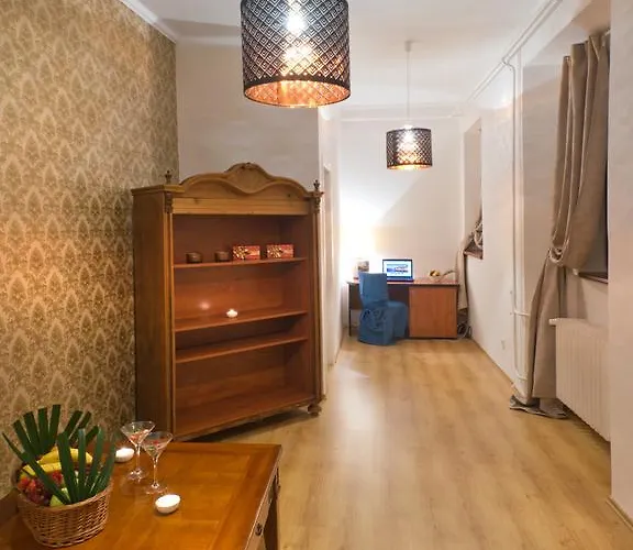Hotel City Pisek فندق