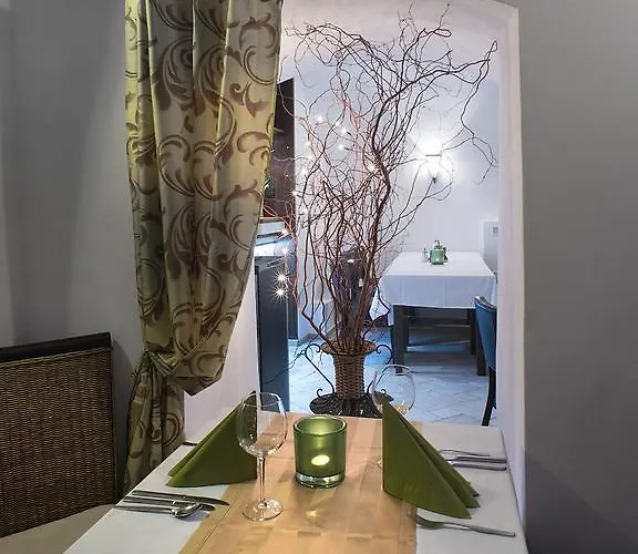 فندق Hotel City Pisek