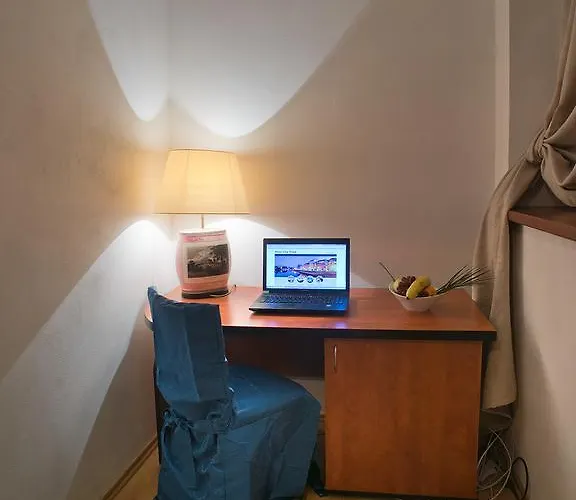 Hotel City Pisek فندق