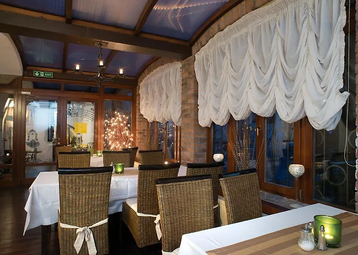 فندق Hotel City Pisek