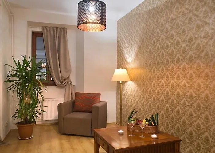 فندق Hotel City Pisek 3*