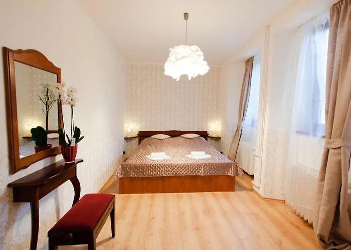 فندق Hotel City Pisek